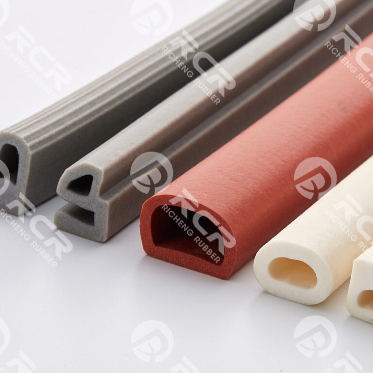 Foamed hollow seals